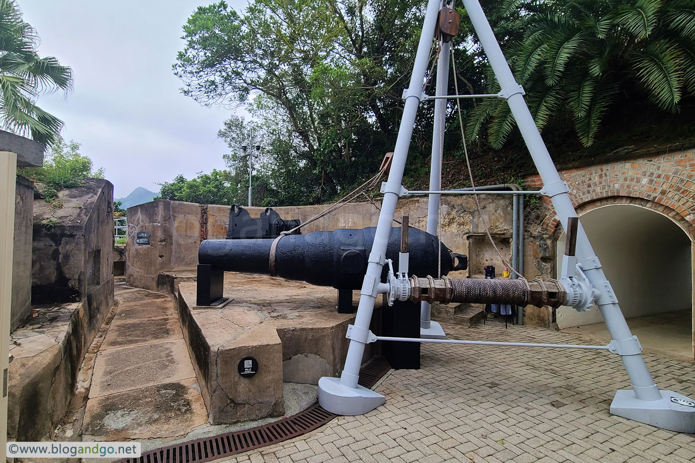 Lyemun Fort - West Battery 9-inch RML Gun Emplacements